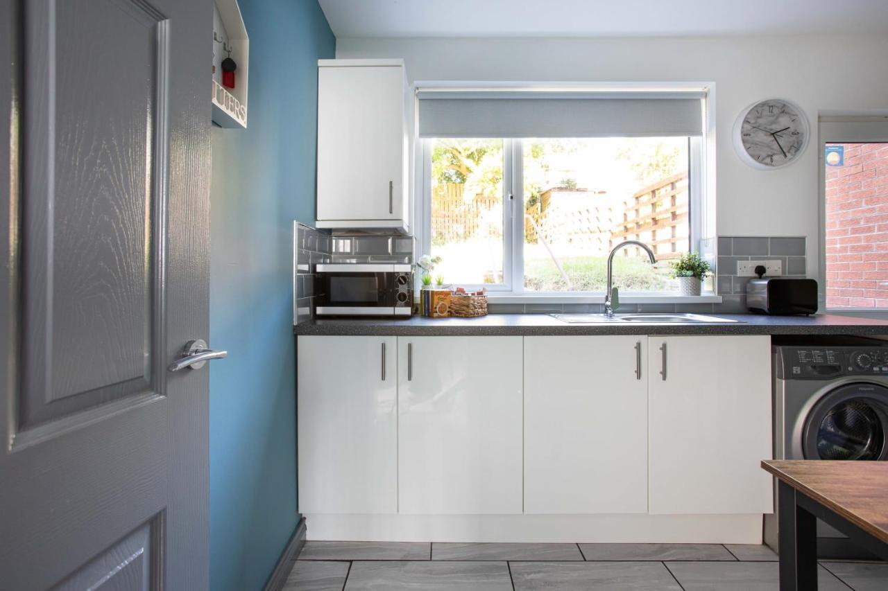 Fully Refurbished North Belfast Home Екстериор снимка