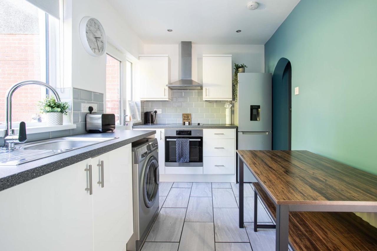 Fully Refurbished North Belfast Home Екстериор снимка