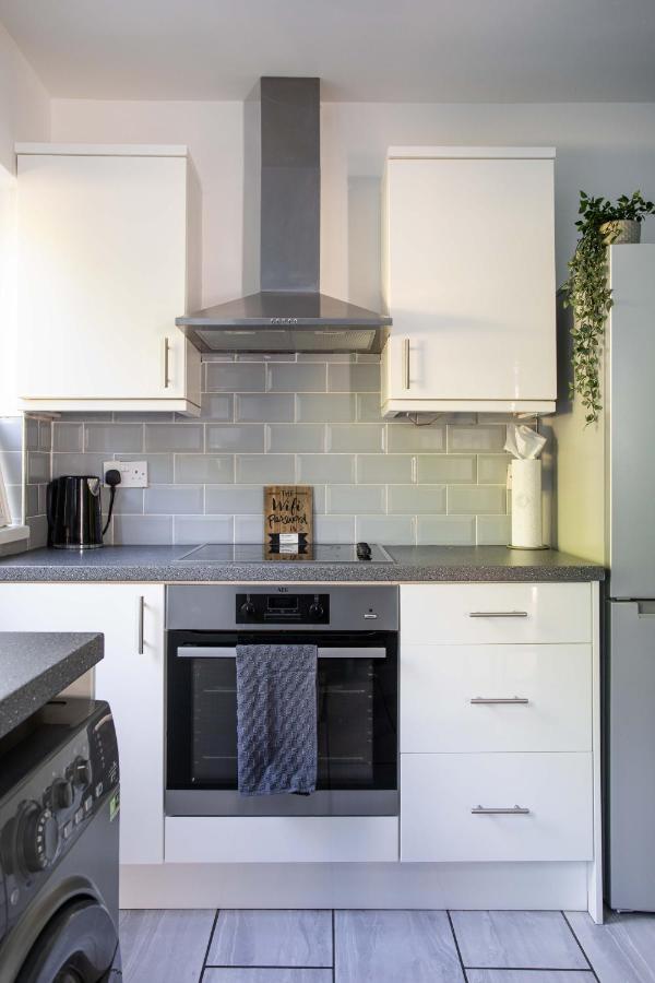 Fully Refurbished North Belfast Home Екстериор снимка