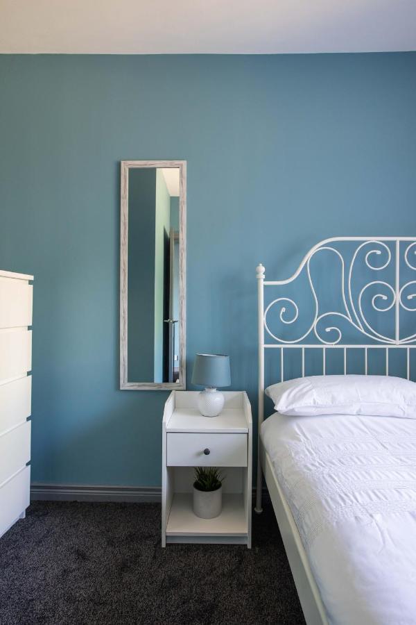 Fully Refurbished North Belfast Home Екстериор снимка