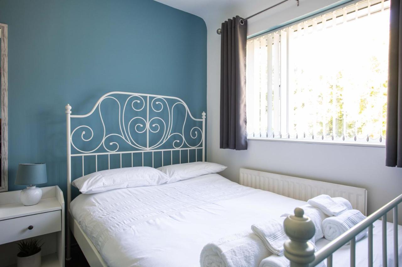 Fully Refurbished North Belfast Home Екстериор снимка