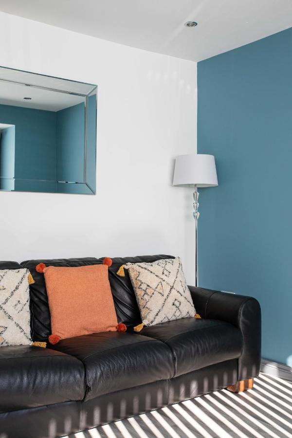 Fully Refurbished North Belfast Home Екстериор снимка